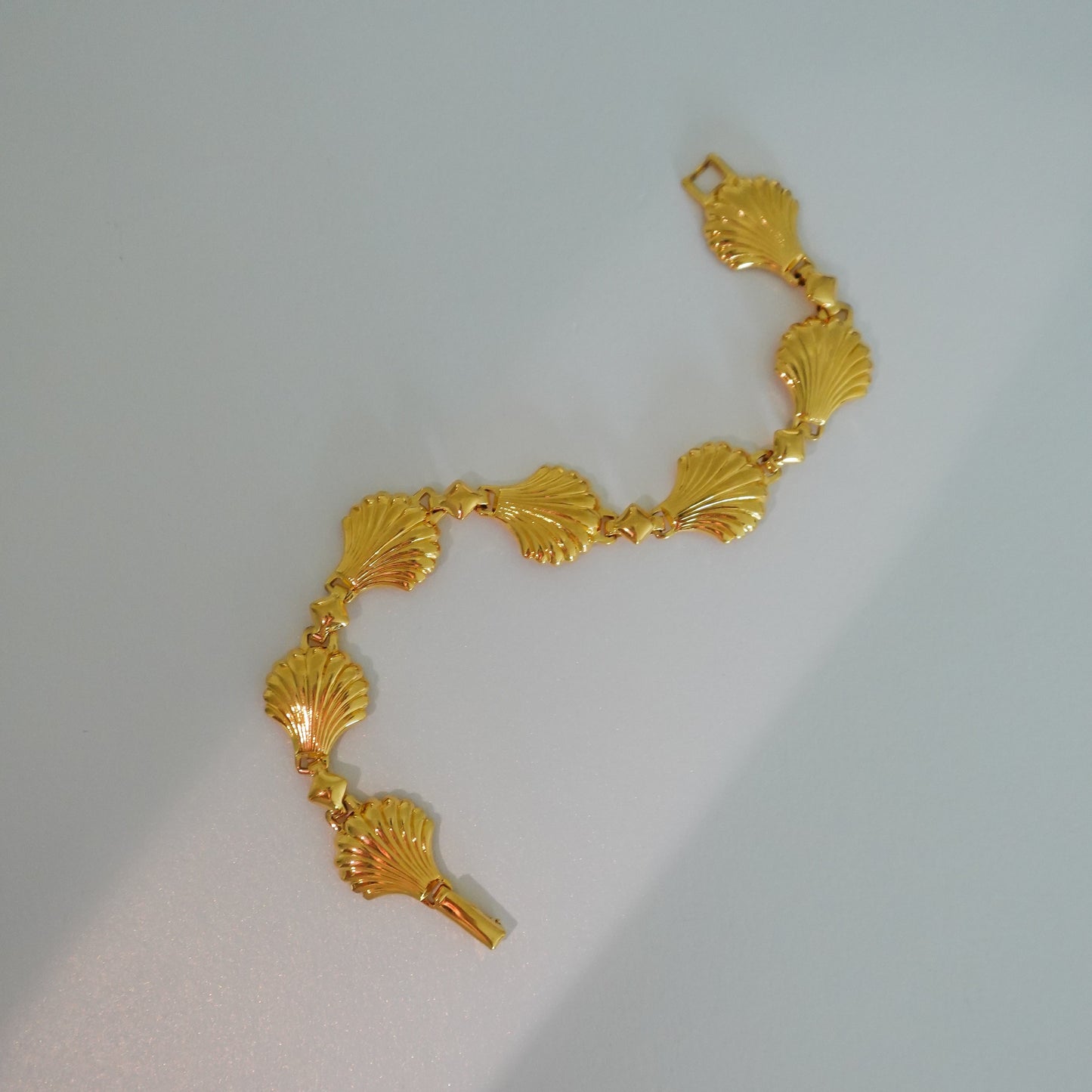 Vintage seashell bracelet