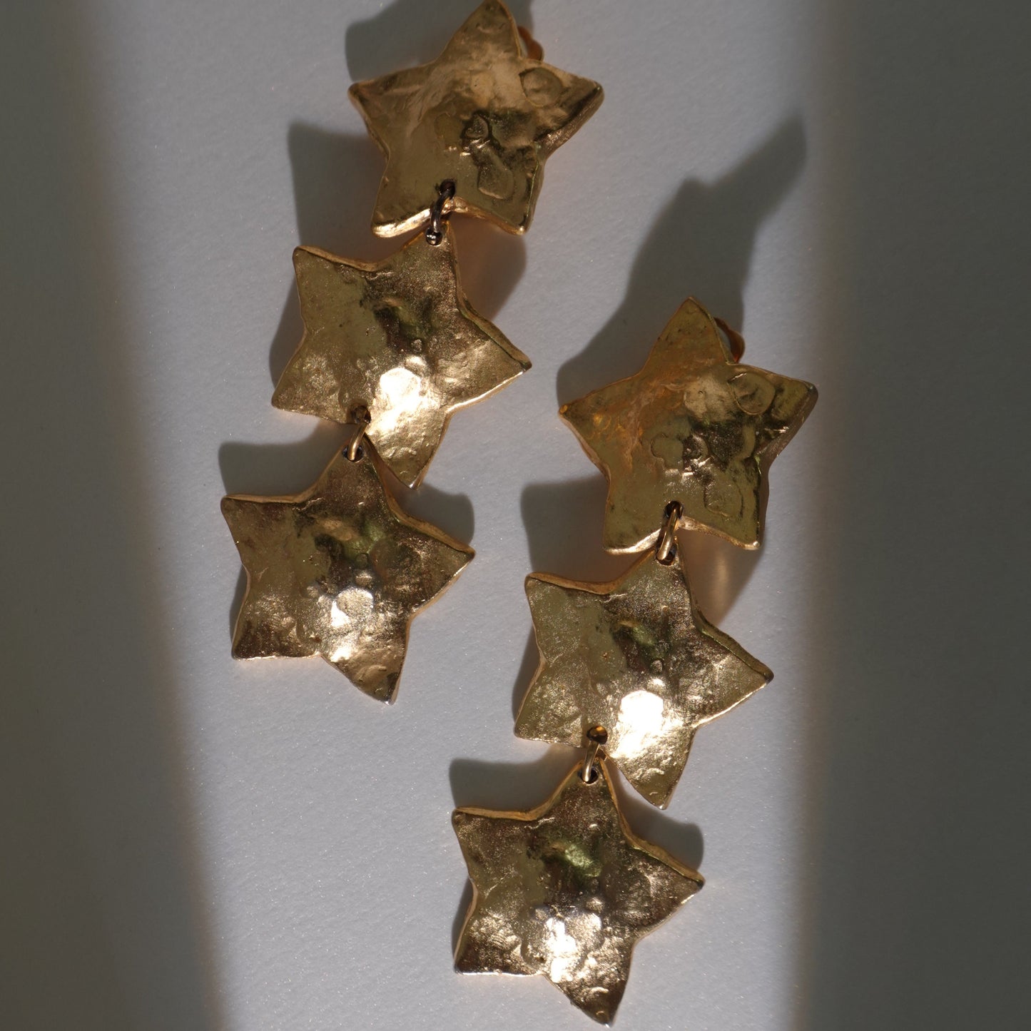 Rare statement star dangle clip on