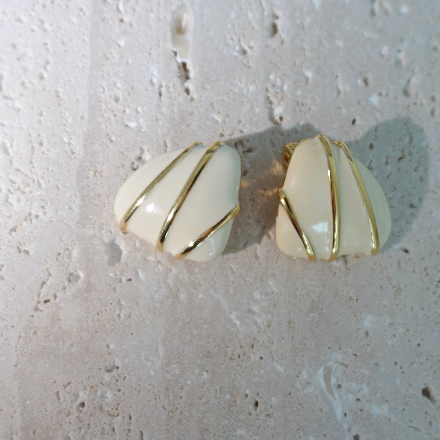 Monet 1970's-1980's gold & cream enamel clip on