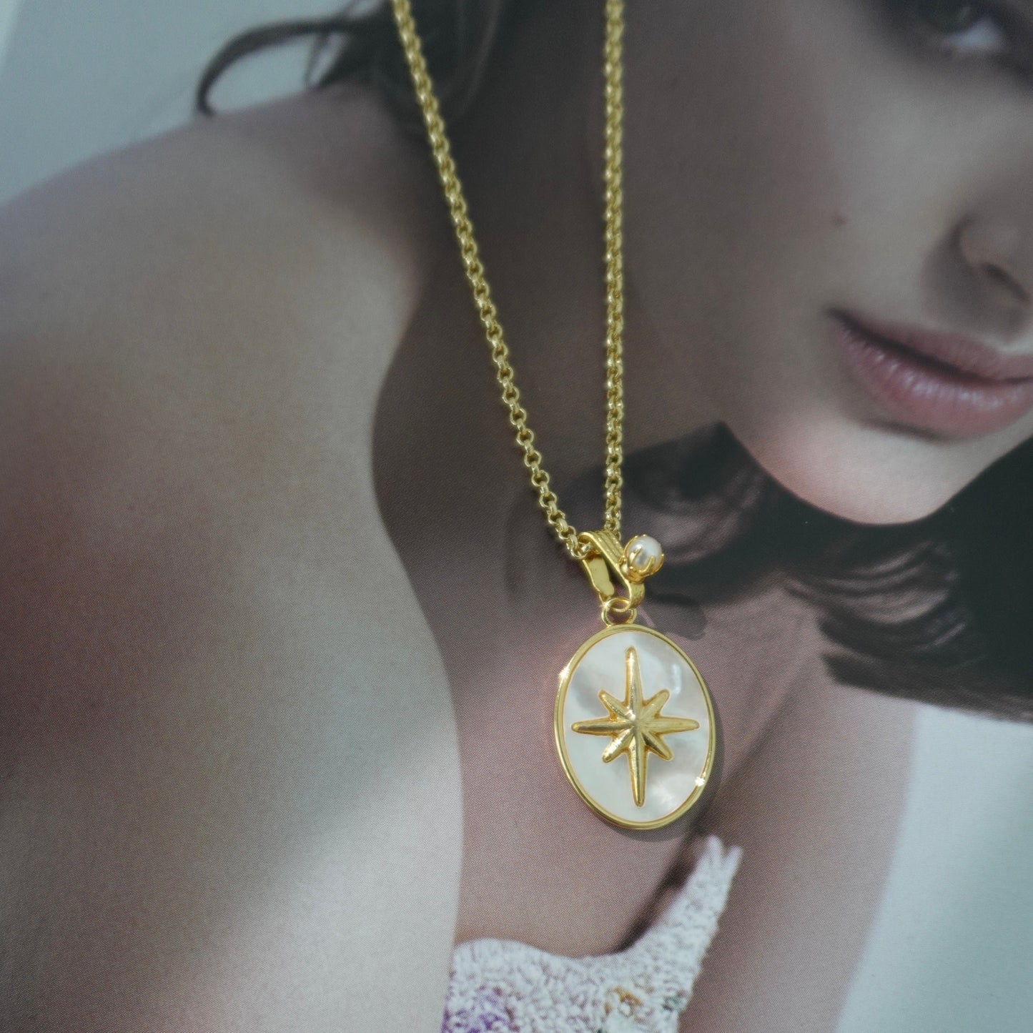 Star mother of pearl necklace