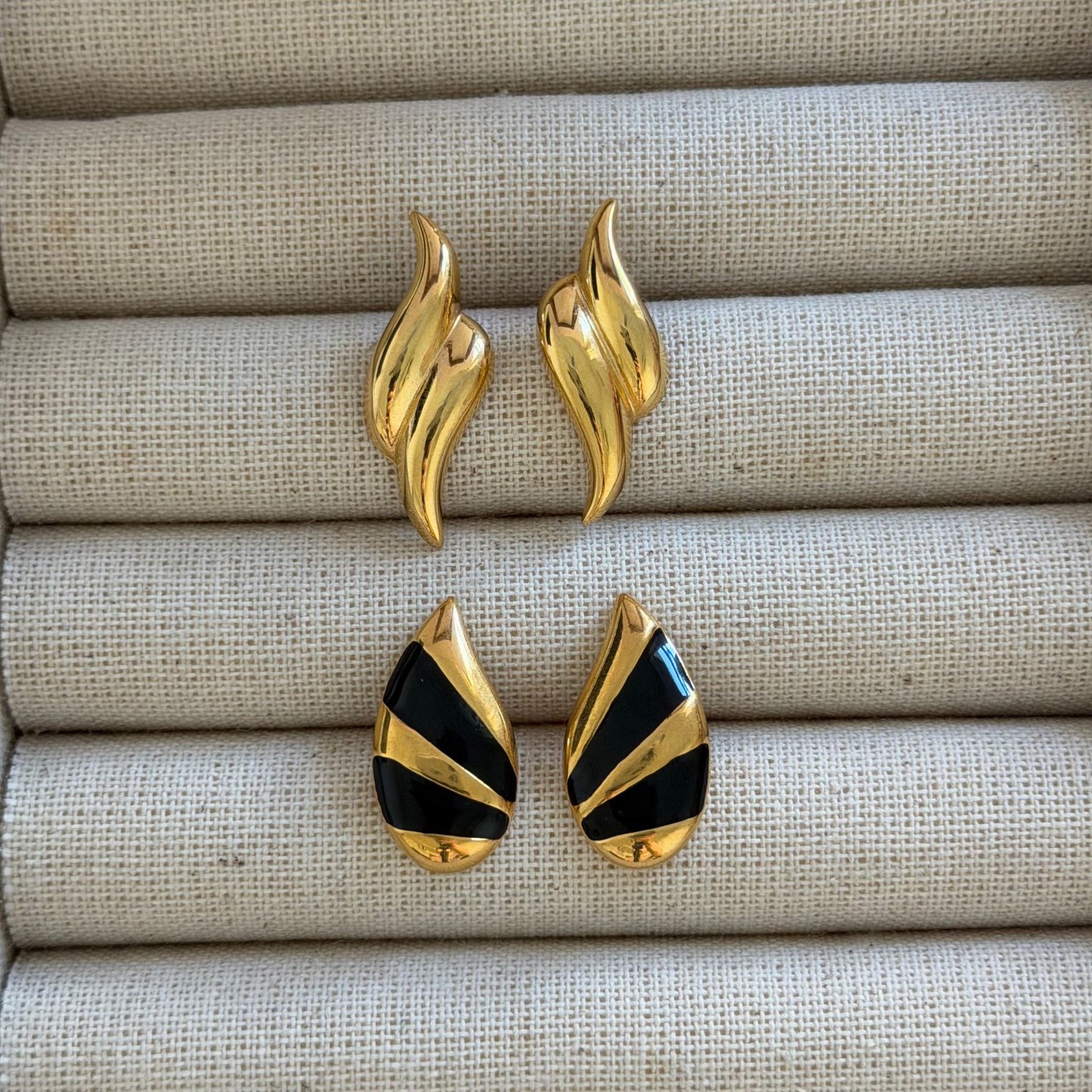 90s Monet gold & black enamel