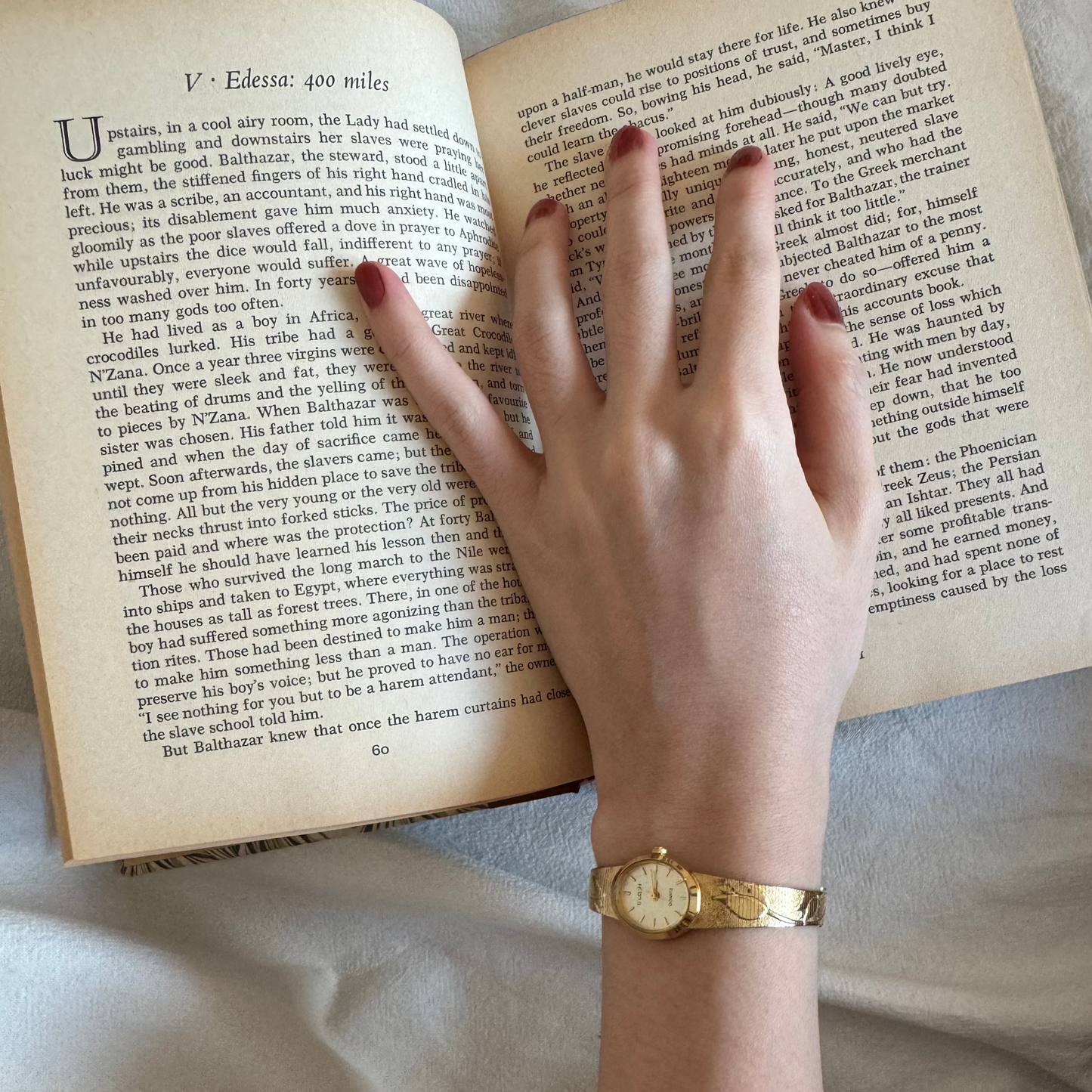 Gold tone tulip Elgin watch