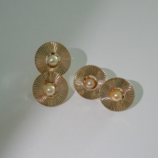 Rare 1950's gold tone earring clips
