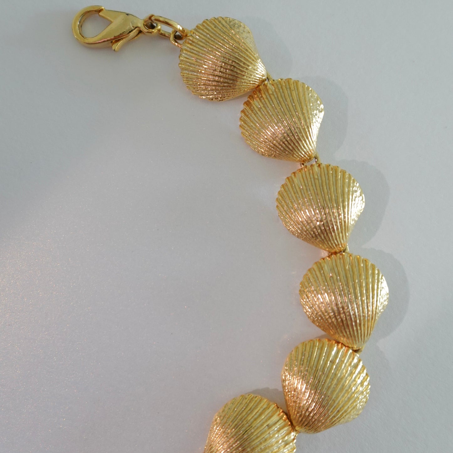 Vintage seashell gold plated bracelet