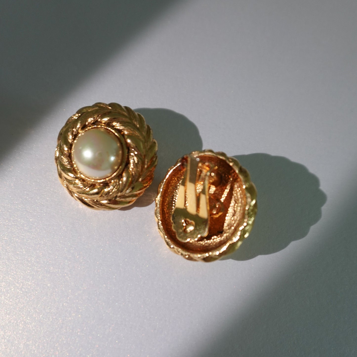 Vintage pearl gold plated clip on