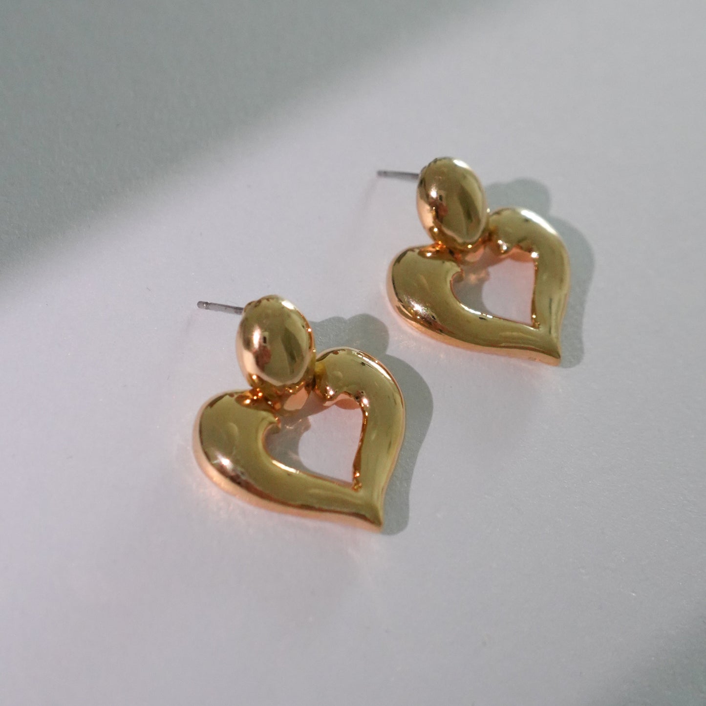 1980s-1990s heart door knocker earrings