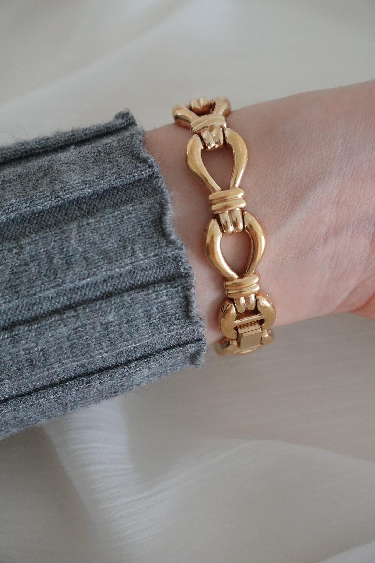 Vintage gold tone watch