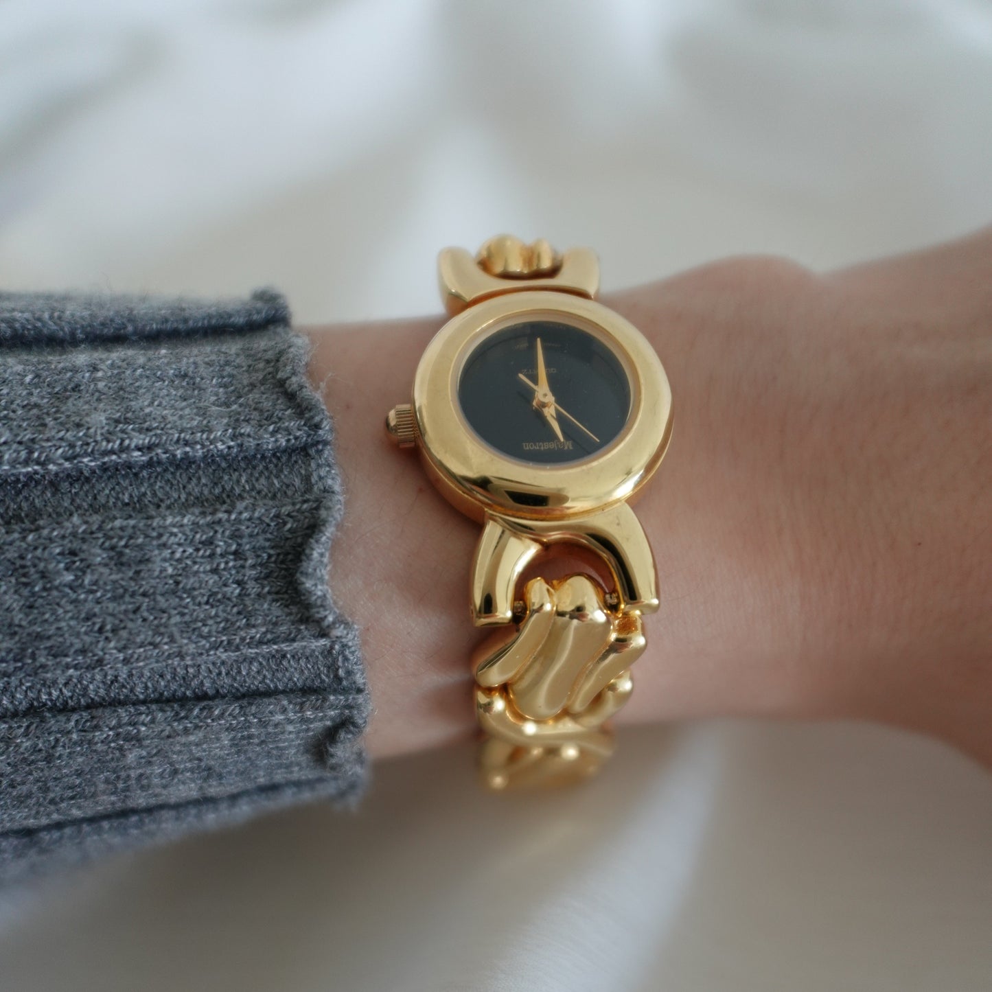 Gold tone vintage watch