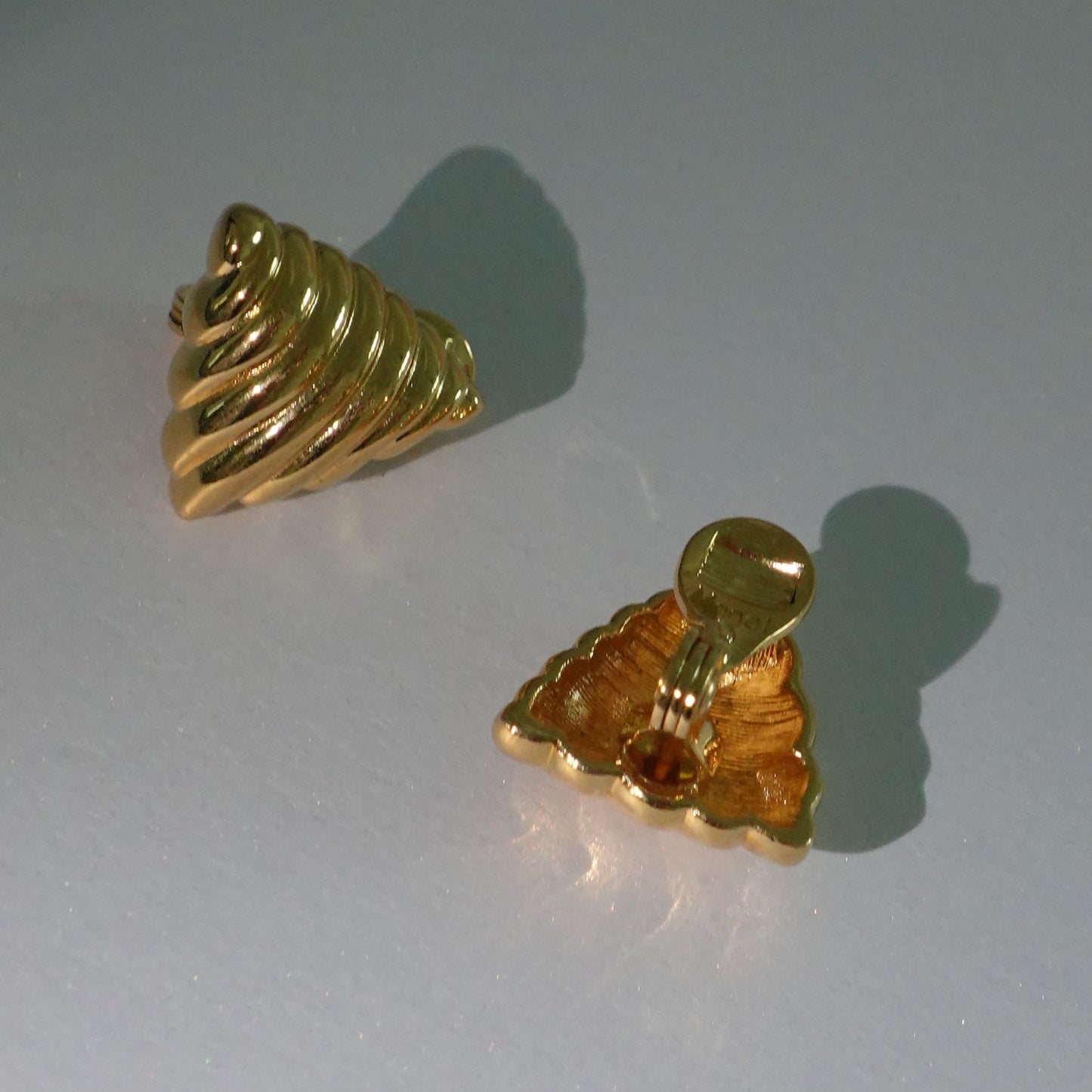 Rare 1970s gold plated clip on, Monet