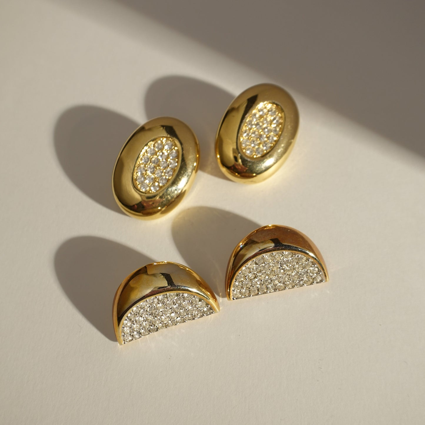 Vintage 90s rhinestone oval earrings