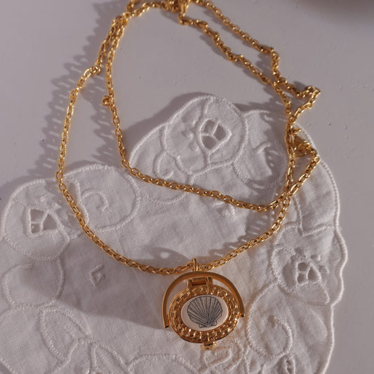 Vintage Nantucket basket necklace