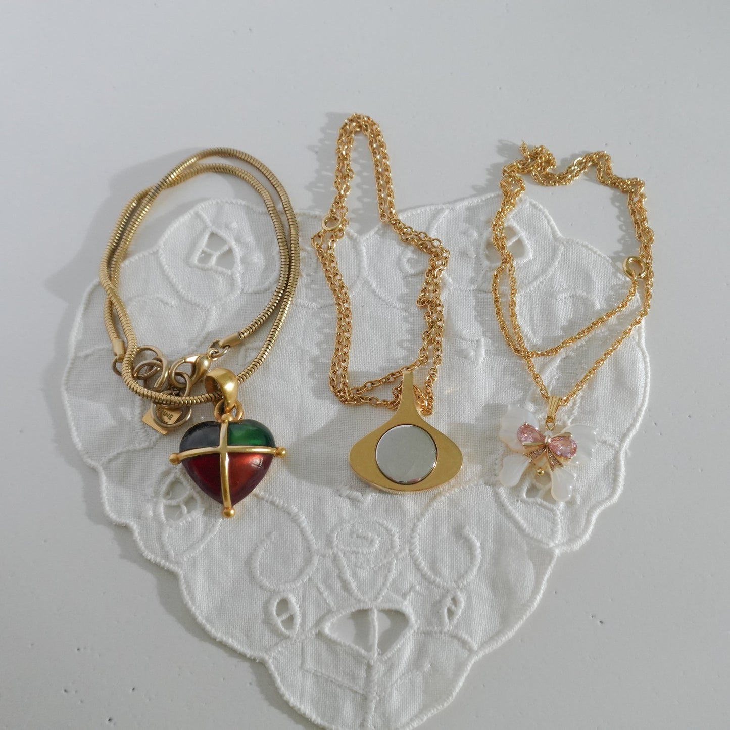 Vintage statement pendant necklace