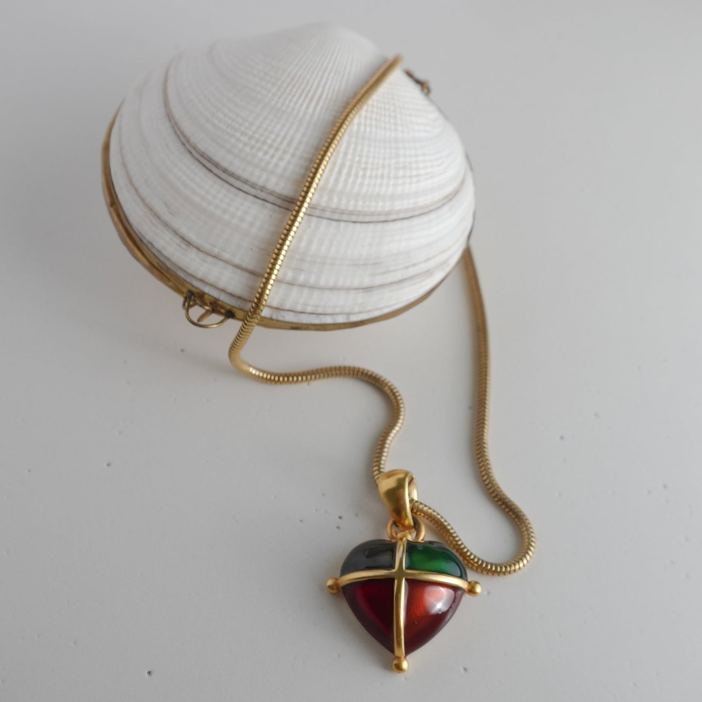 Vintage statement pendant necklace