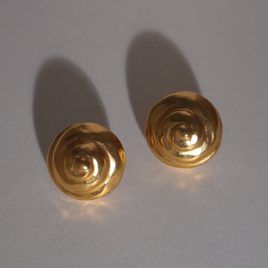 1980's shell gold plated pierced earrings