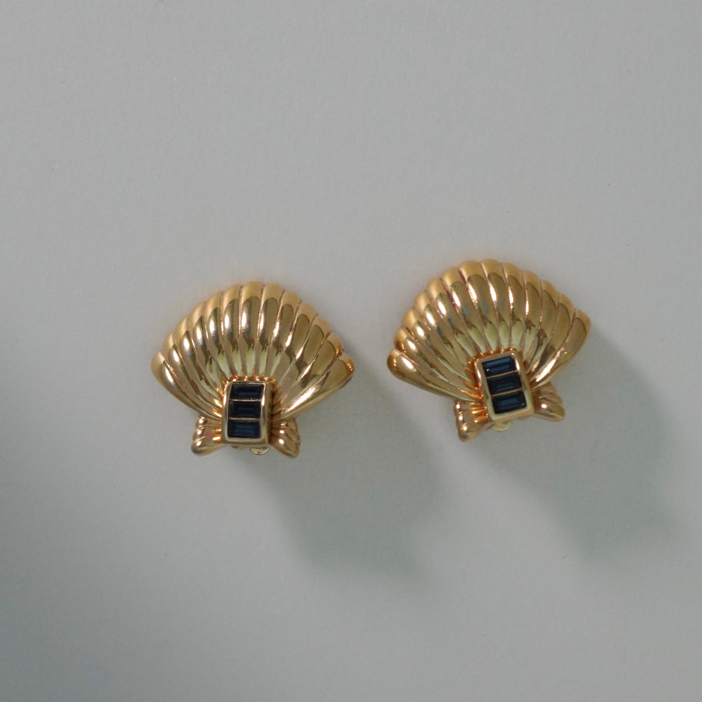 Swarovski 1970-80s shell clip on earrings