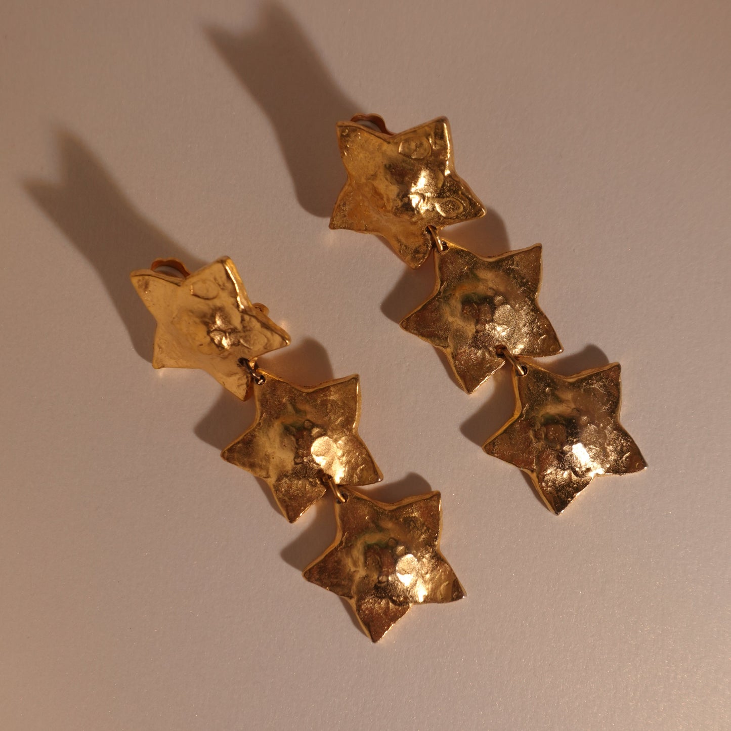 Rare statement star dangle clip on