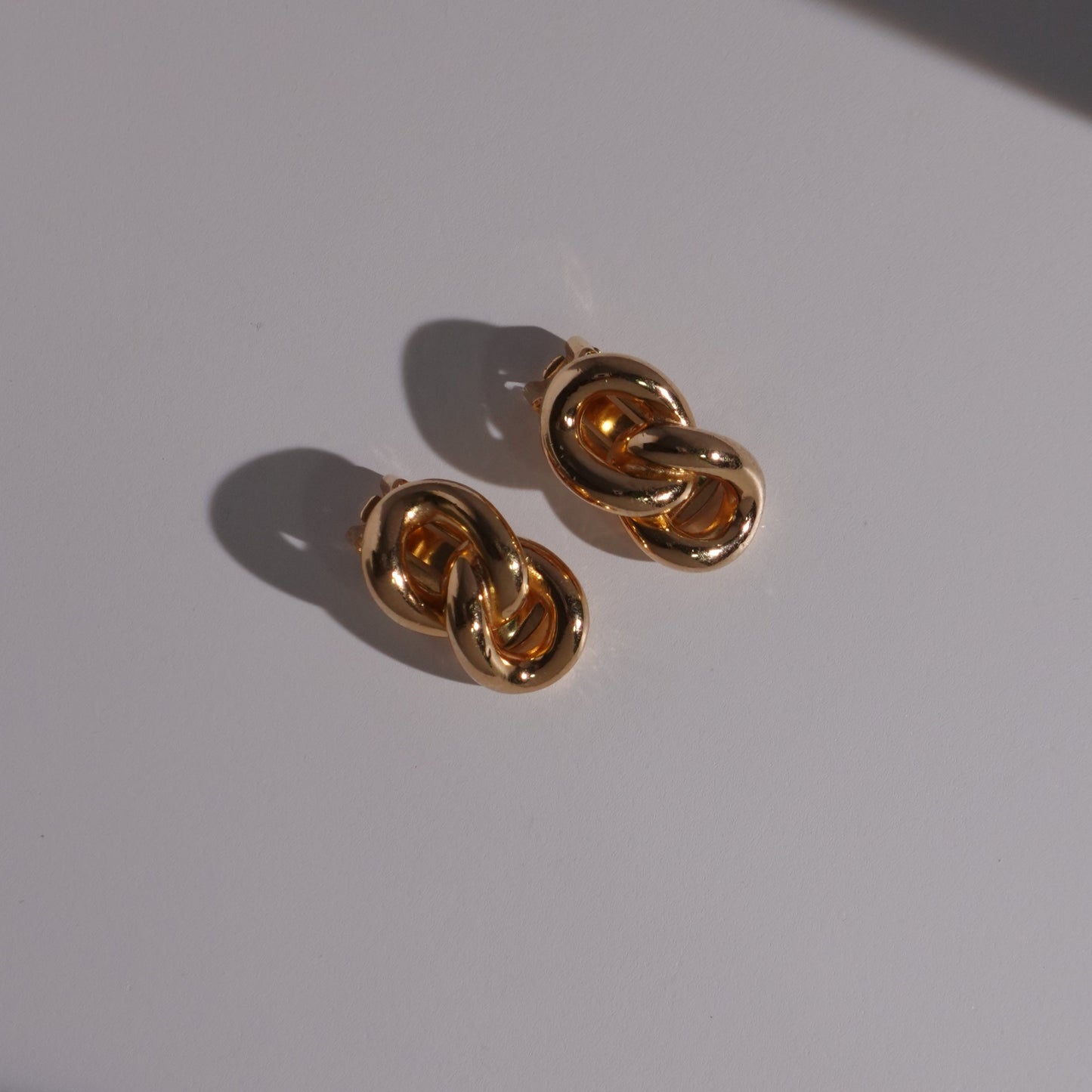 Christian Dior gold plated chain link clip on