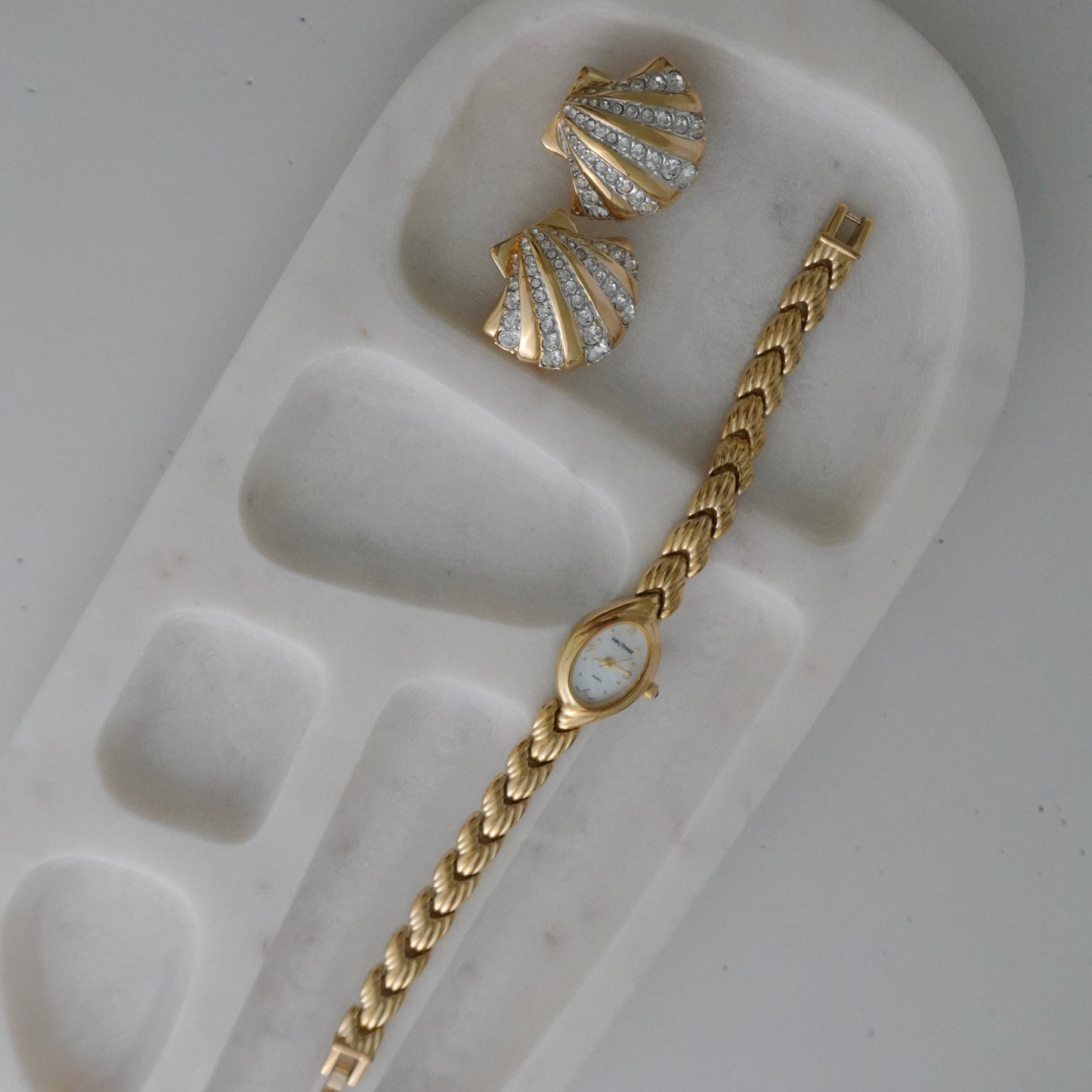 Vintage gold tone wrist watch