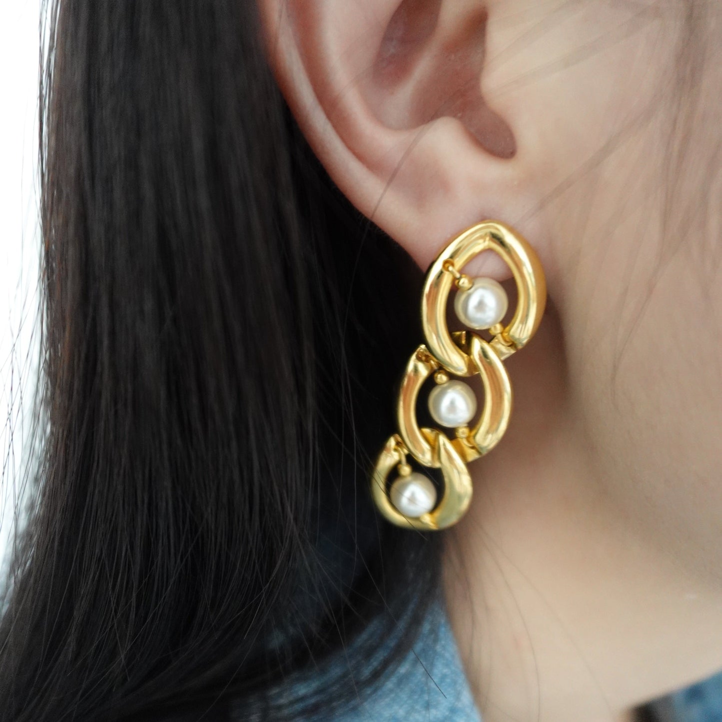 Vintage faux pearls gold link earrings