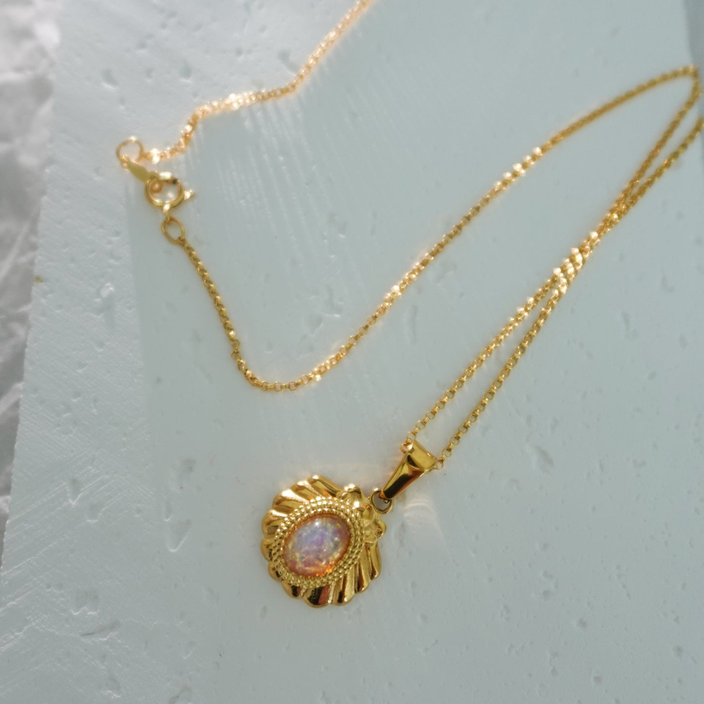 Seashell Pendant Necklace