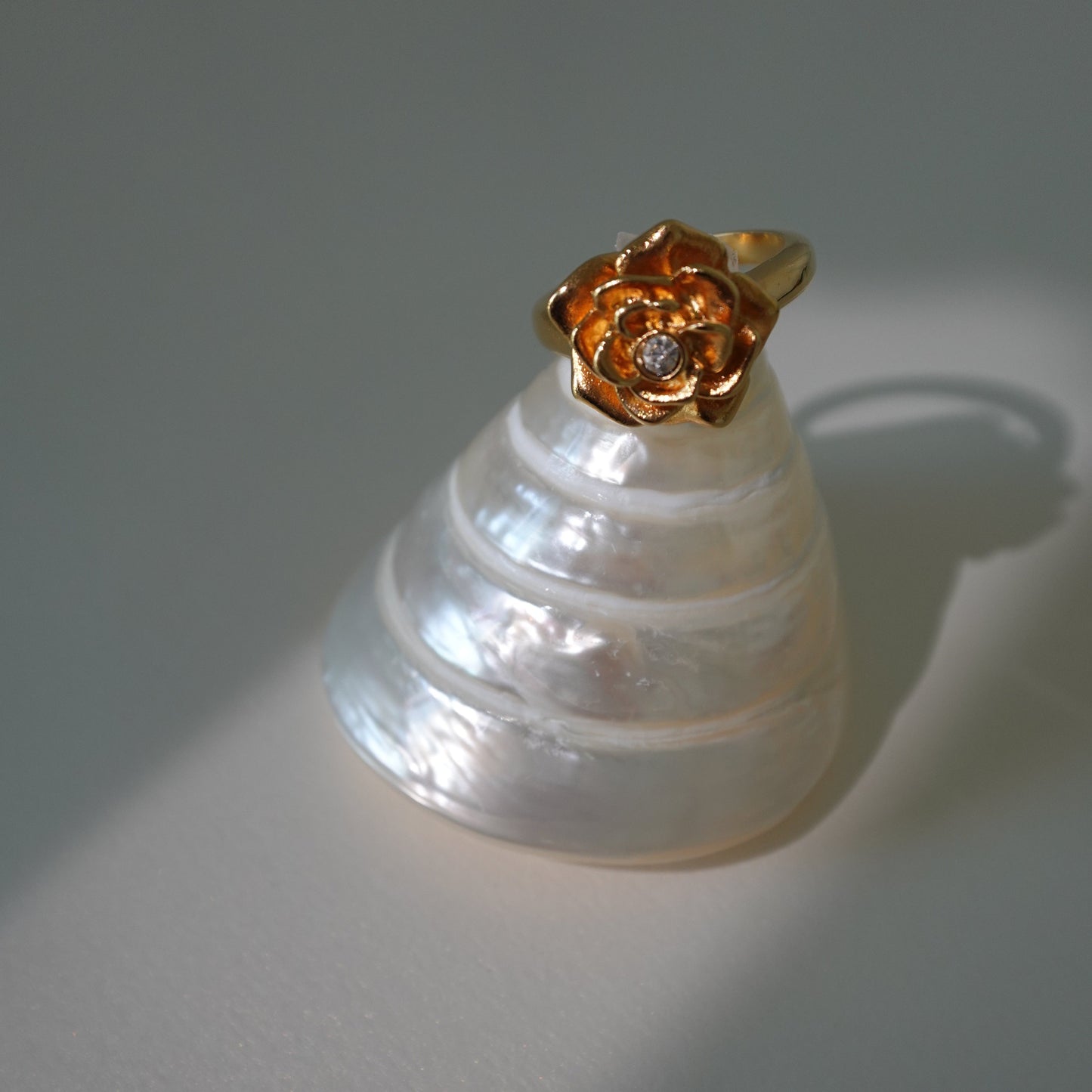 Avon 1970's Art Nouveau rose ring