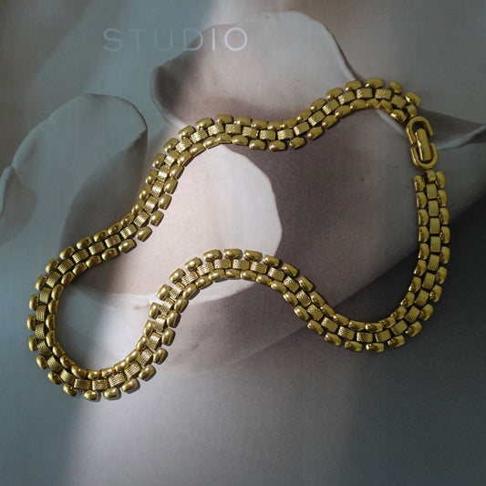 Monet 1980's signature gold chain link necklace