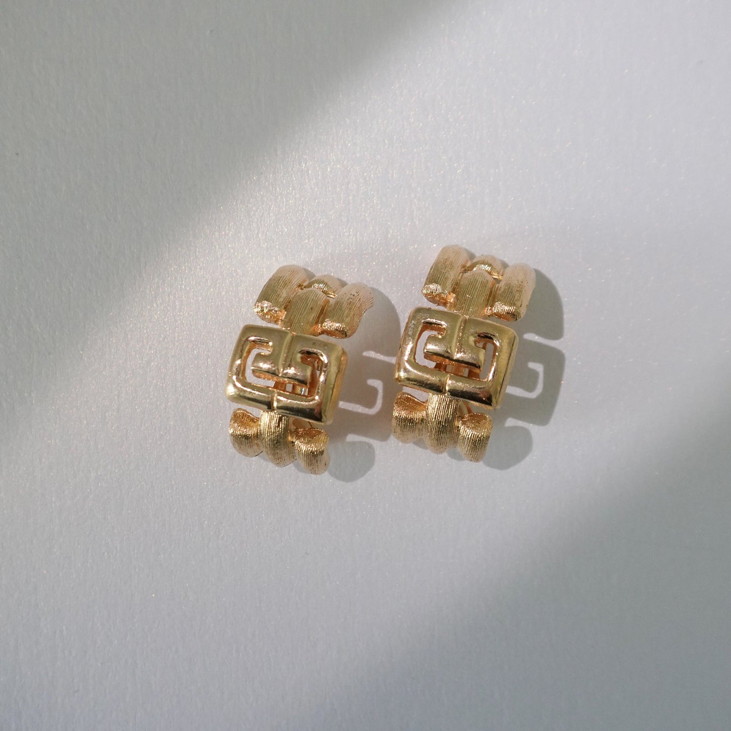 Givenchy 80's-90's gold plated earrings