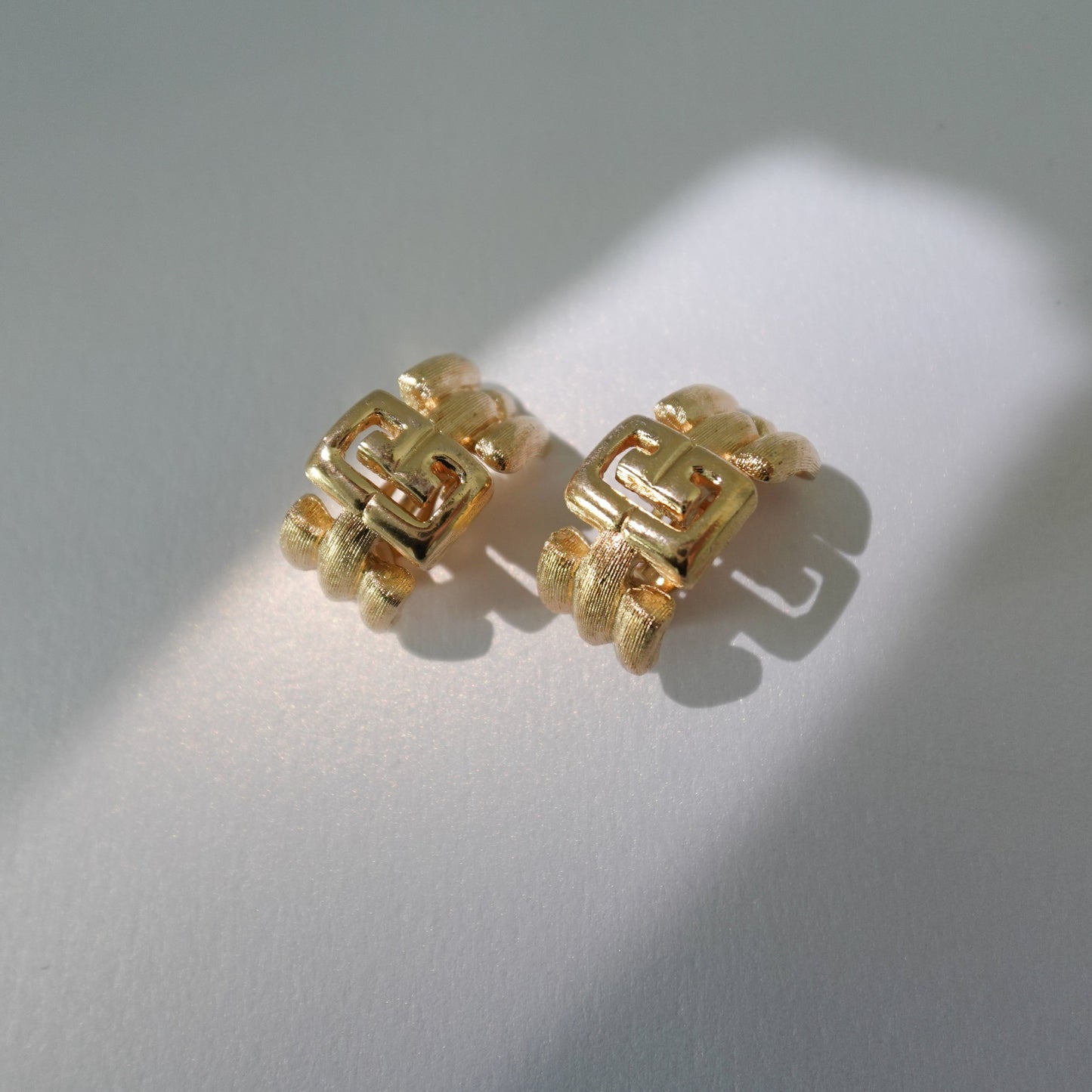 Givenchy 80's-90's gold plated earrings