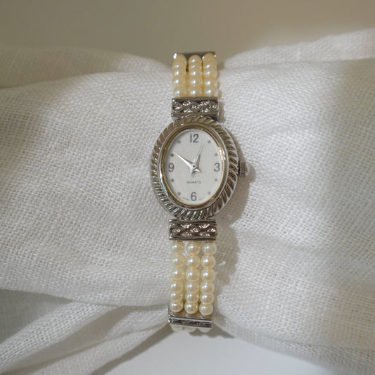 Oval faux peal bracelet watch