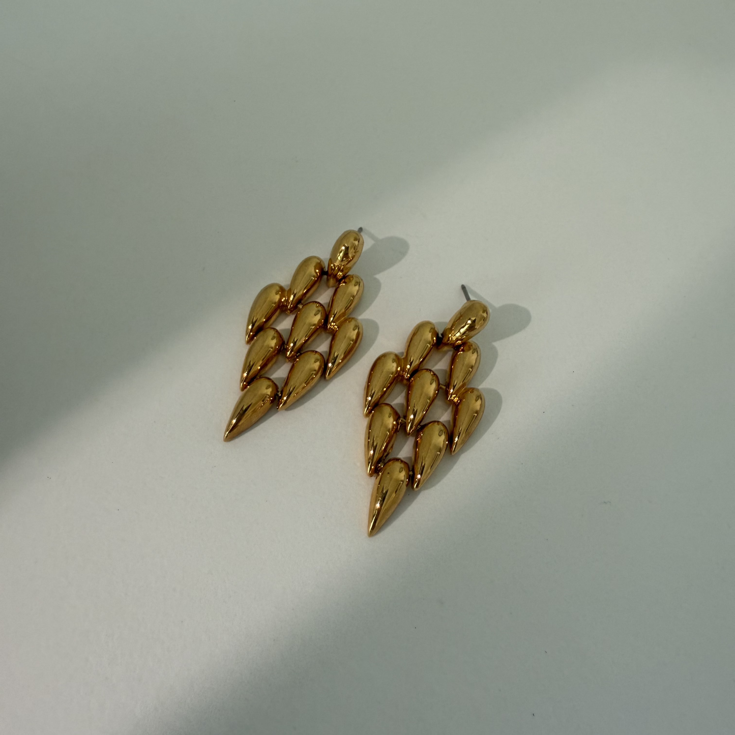 Rare Monet gold plated tear drop earrings