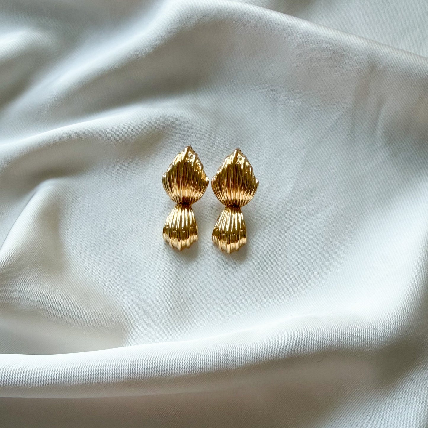 1980's gold plated earrings