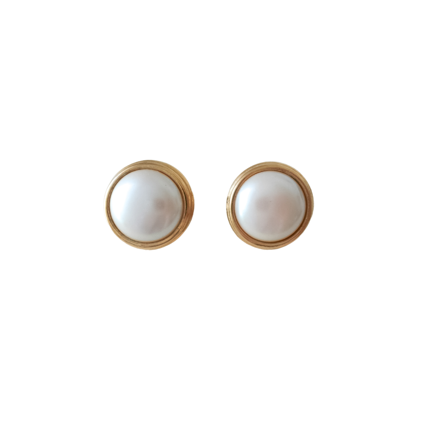 Monet 1970's-1980's faux pearl clip on earrings